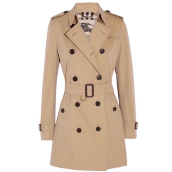 NWT Burberry Kensington honey trench coat jacket